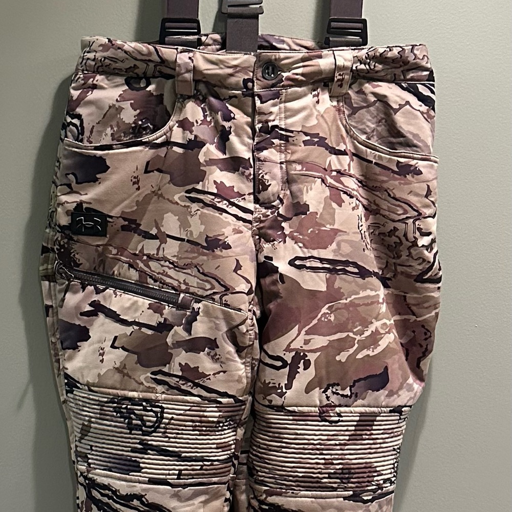 Under Armour Camo Men's Timber Extreme Season Barren Camo Pants. Size Medium.